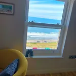 North Bay Penthouse Scarborough