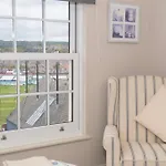 North Bay Penthouse Apartmán