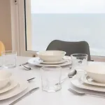North Bay Penthouse Apartmán