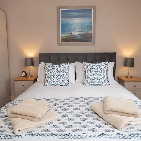 North Bay Penthouse Апартаменты Скарборо