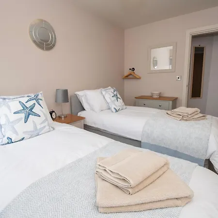 North Bay Penthouse Апартаменты Скарборо