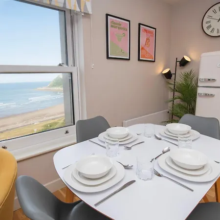 Апартаменты North Bay Penthouse Скарборо